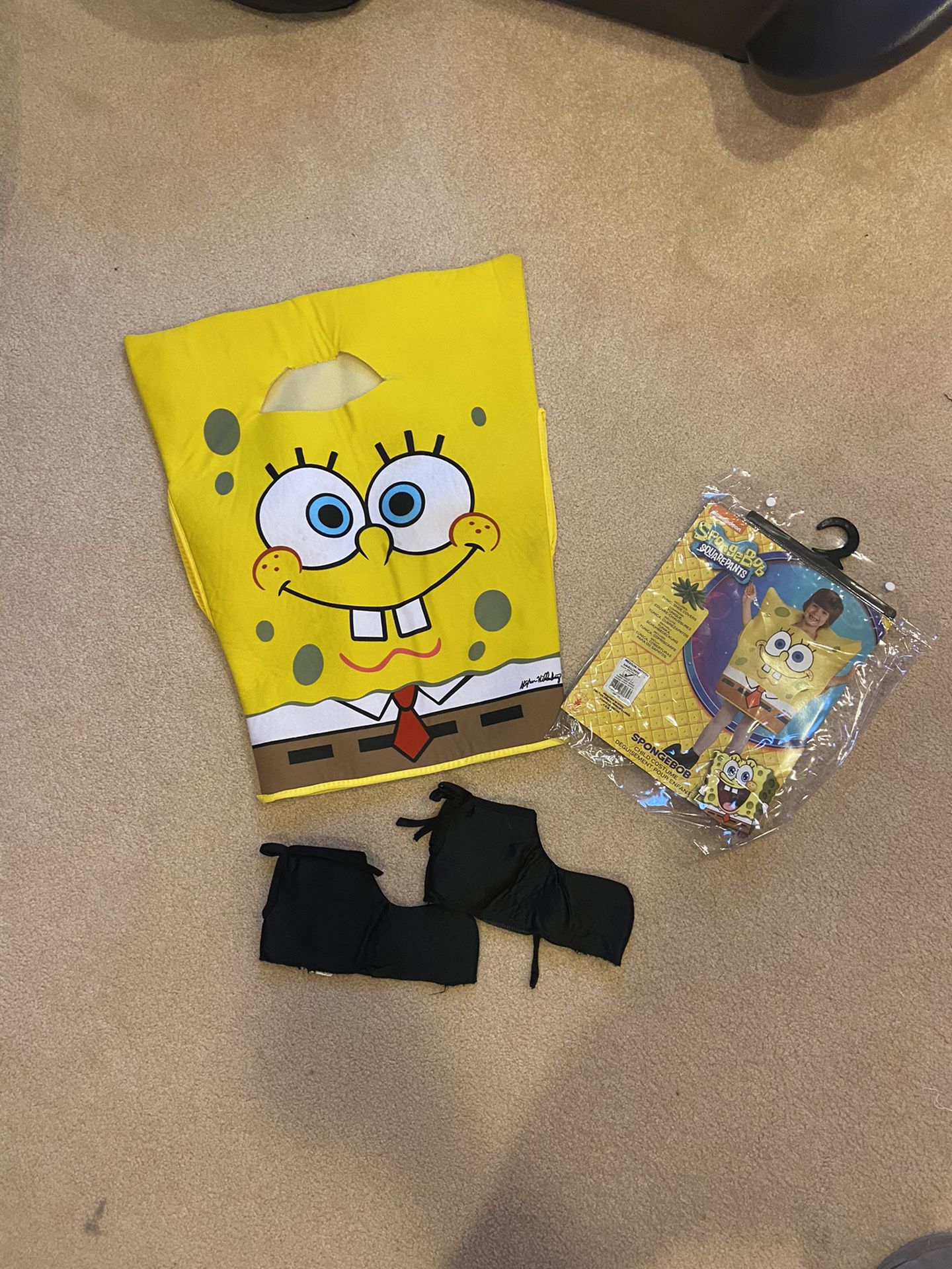 Sponge Bob Halloween Costume (small)