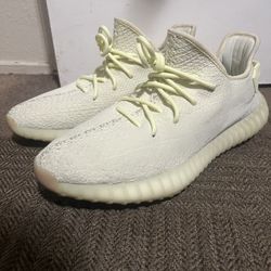 Yeezy 350 V2