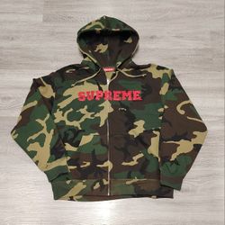 SUPREME COLLEGIATE APPLIQUE HOODIE WOODLAND CAMO SZ L NWT'S ❄️❄️ IT'S GOING TO BE REAL COLD SOON