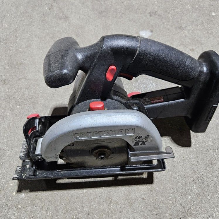 Craftsman 19.2 Volt 5-1/2-in Circular Trim Saw (contact info removed)60 With Blade, No Battery