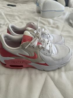 Salmon/Raspberry pink Nike airmax Women’s 5.5