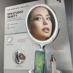 Sharper Image® SpaStudio™ 8" Vanity Mirror WILL TRADE 