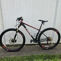 Trek SUPERFLY 5 Mountain Bike 