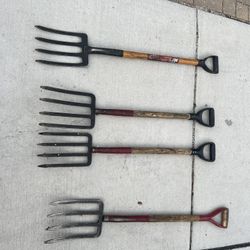 Pitch Forks/spreading Forks