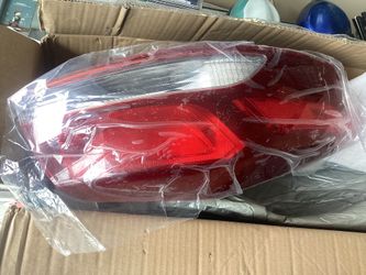 Hyundai Elantra 2017-19 Rear Left Taillight