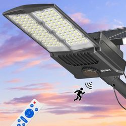 8500W Solar Street Lights Outdoor,6500K 700000LM High Power Solar Parking Lot Lights Commercial Dusk to Dawn, IP67 Waterproof Solar Security Flood Lig