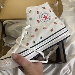 Brand new  strawberry Converse