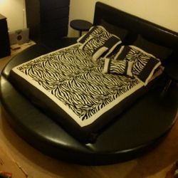 Round Bed frame