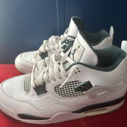 Jordan 4’s