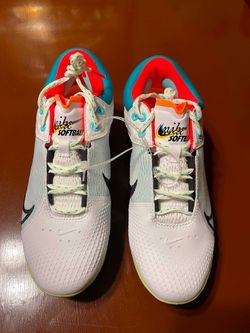 Nike baseball cleats sz  7.5 woman