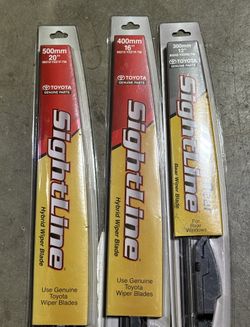 Windshield Wiper Blade OEM Toyota Part Size 28 And 14 Ablo Español I Also Do Diagnose And Repair TOYOTA LEXUS SPECIALIST For Any Question Text At 