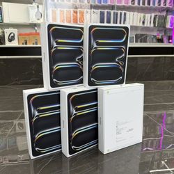 iPad Pro M5 Chip 13” & 11” ((Take It Home In Payments/ llévatelo a casa en pagos) Only $10 Down 