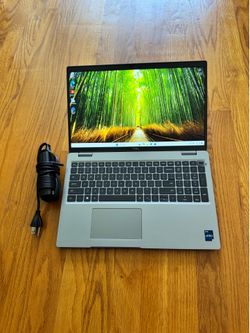 15.6 inches Dell Latitude 5530 Laptop Win11 Pro i7 1265U 10-Cores @1.8Ghz RAM 32Gb Nvme 512Gb Microsoft Office