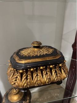 Rococo style black gold resin dresser box 9”