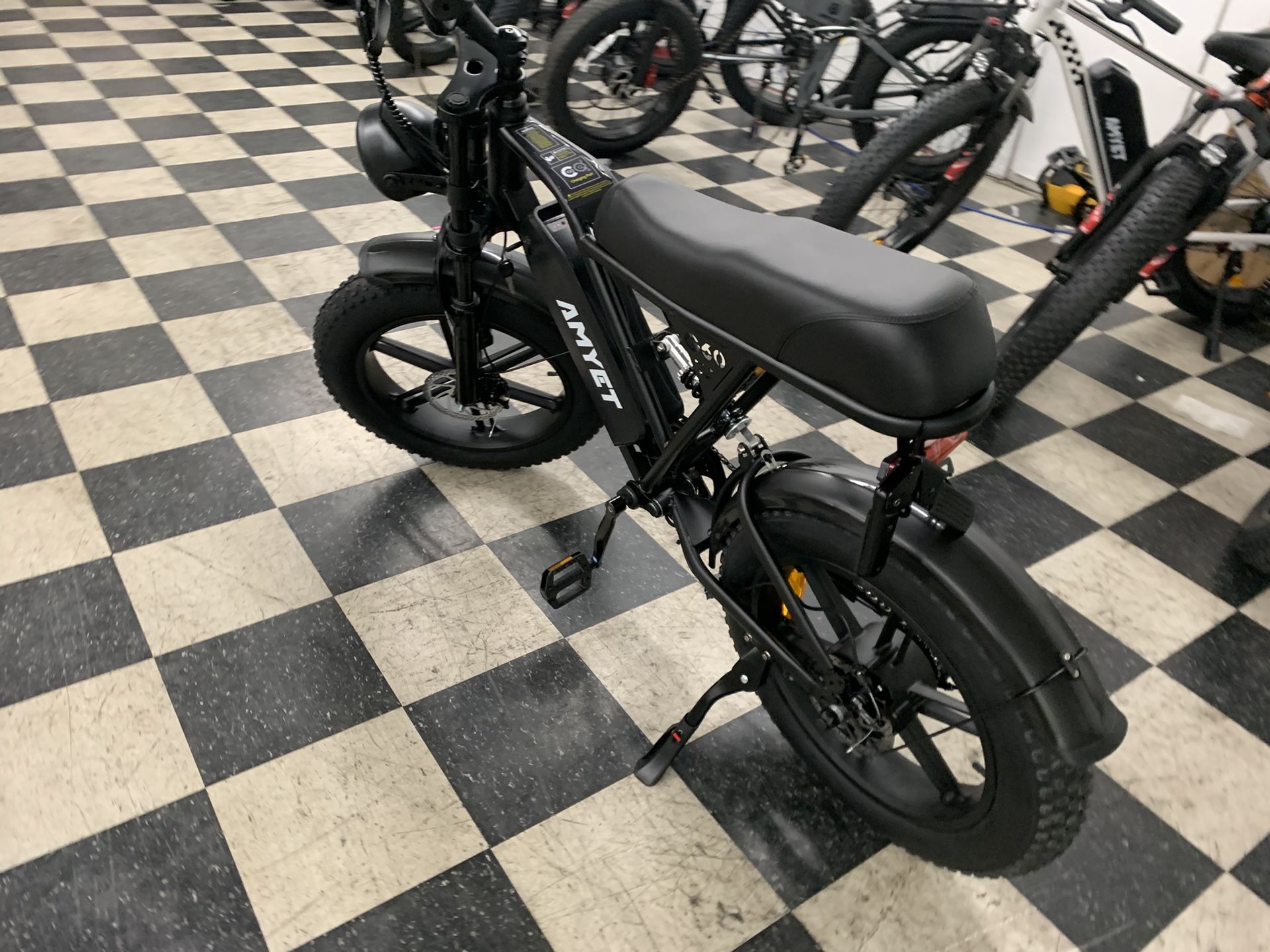 New V9-G60 E-Bike (Moto Style)