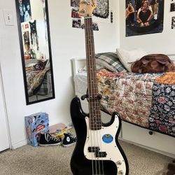 2009 Fender Bass