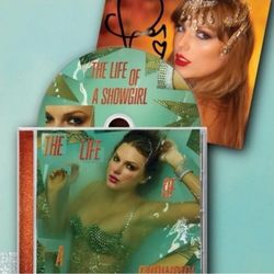 Taylor Swift - The Life of A Show Girl - Signed Photo 1 CD