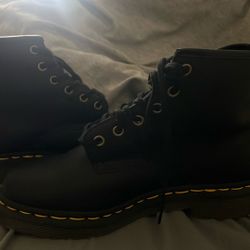 Dr. Martens Size 8 