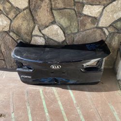 Trunk Kia Forte 