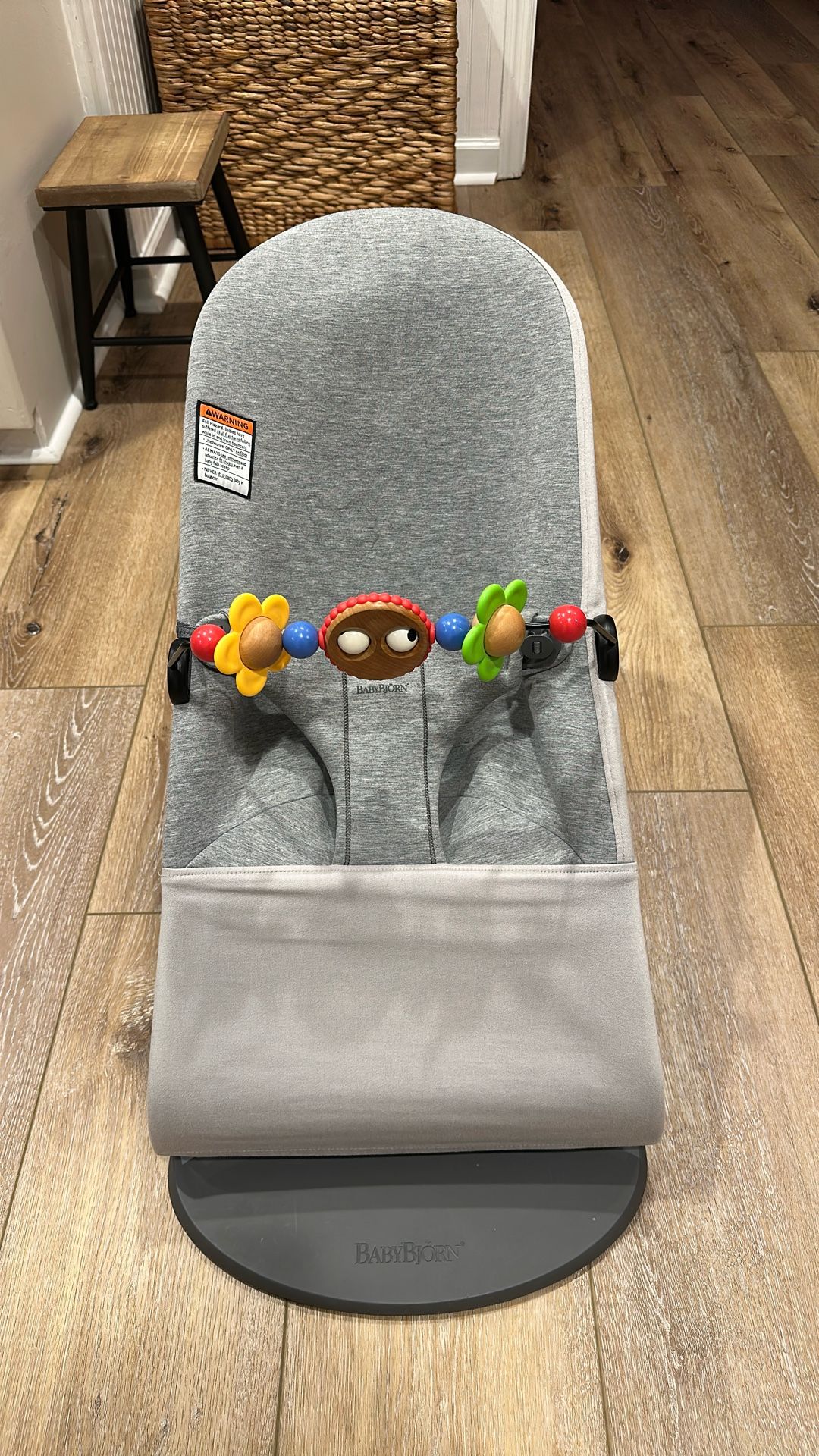 BabyBjörn Bouncer Bliss, Travel Bag & Googly Eye Toy - Soft Gray
