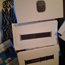 Apple Watch Ultra 2 [GPS + Cellular 49mm] Smartwatch with Rugged Titanium Case & Blue/Black Trail Loop S/M. Fitness Tracker, Precision GPS, Action But