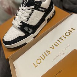 Men Black White  Louis Vuitton Trainer Sneakers 