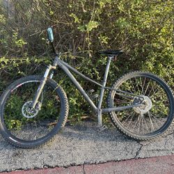 Specialized extra small pitch bike