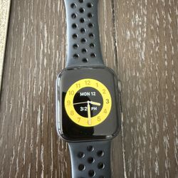 Apple watch se 1st gen gps + lte 40mm
