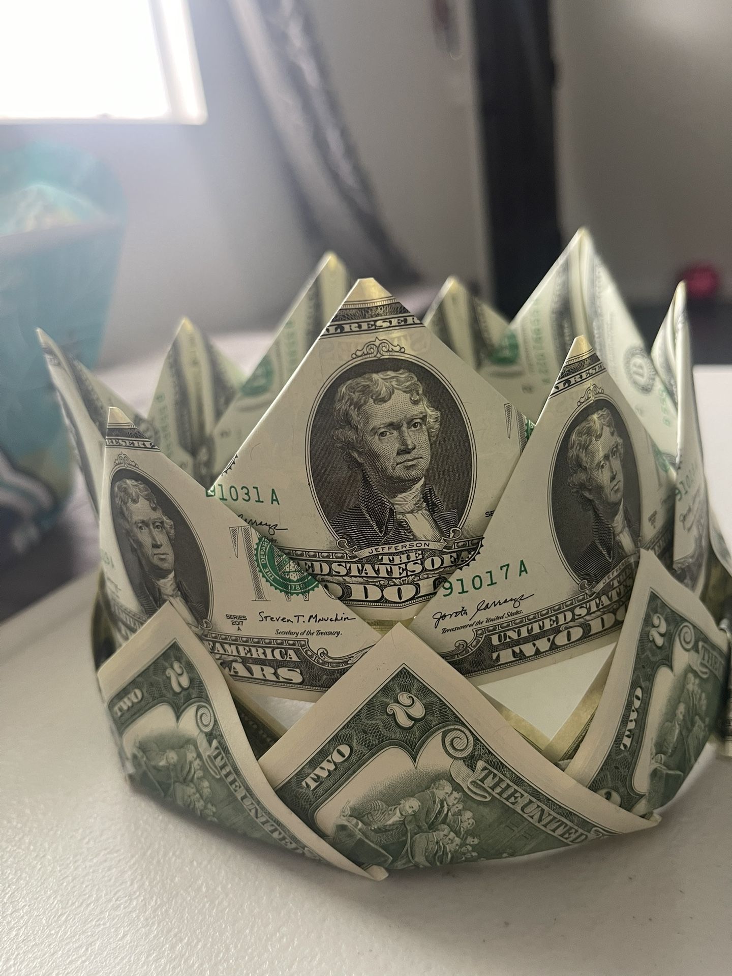 Money Crown