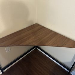 Woden Corner Table