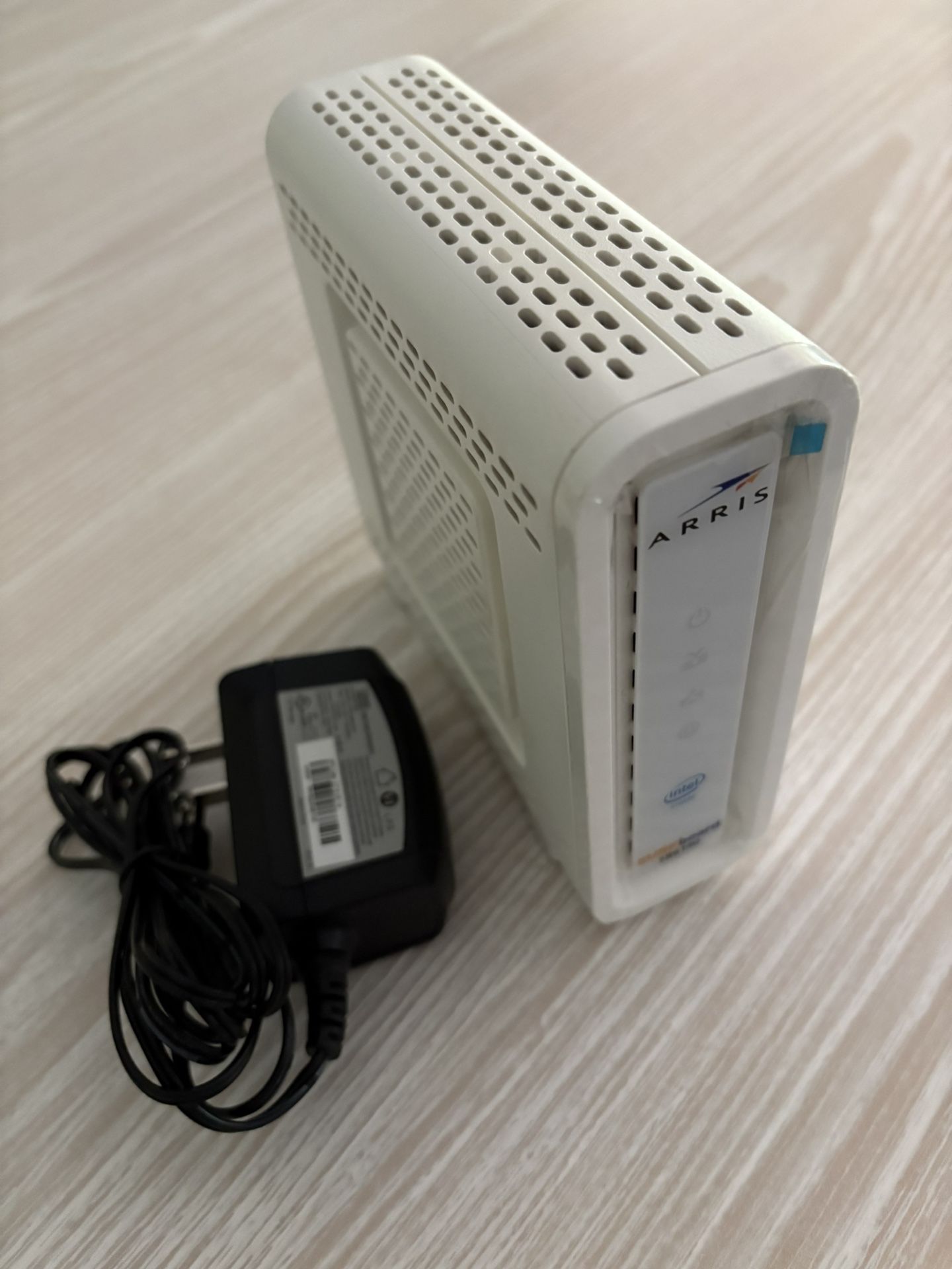ARRIS SURFboard DOCSIS 3.0 Cable Modem SB6190