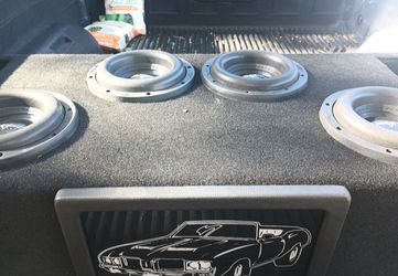 Custom Speaker Box For 8-in Woofers Top Of The Line