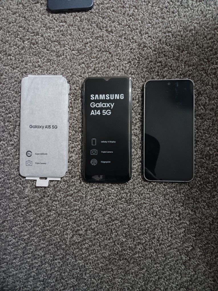 Samsung Phone Lot