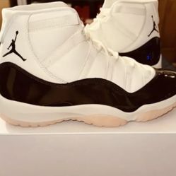 Air Jordan Retro 11 Neapolitan