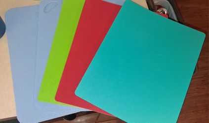 Cutting boards-plastic