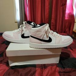 Air Jordan 1 barely Rose