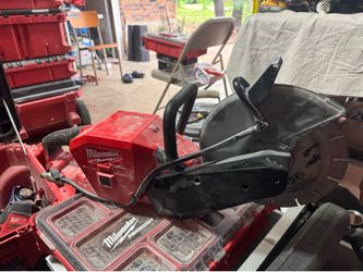 Milwaukee, wet concrete cutter
