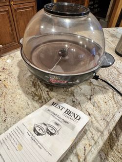 West Bend STIR CRAZY 82306 6 QT Popcorn Popper - Complete And Working comes with instructions book