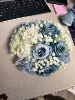 Flower 1/2 ball light blues