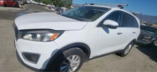 2017 KIA SORENTO parts