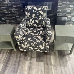 Nice Chair And 2 End Tables