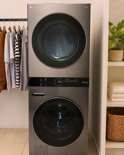 LG WashTower Washer & Gas Dryer Combo – Excellent Condition