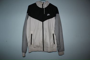 Nike Windbreaker Size Médium