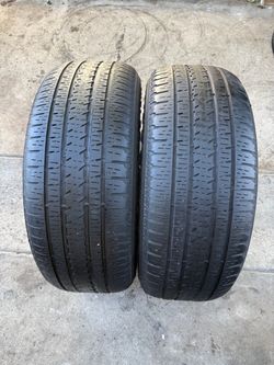 2 tires 275/55/20 Bridgestone