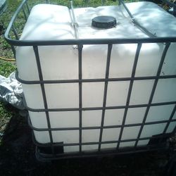 Water tank 