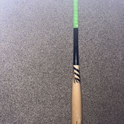 32” Marucci AP5 Pro Model Maple Bat With Lizard Skins Bat Grip