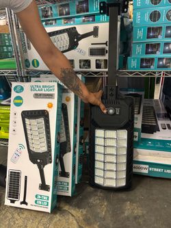 2000W Ultra Bright Solar Charging Led Floodlight