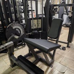 Cybex VR leg extension gym equipment exercise weight workout fitness machine