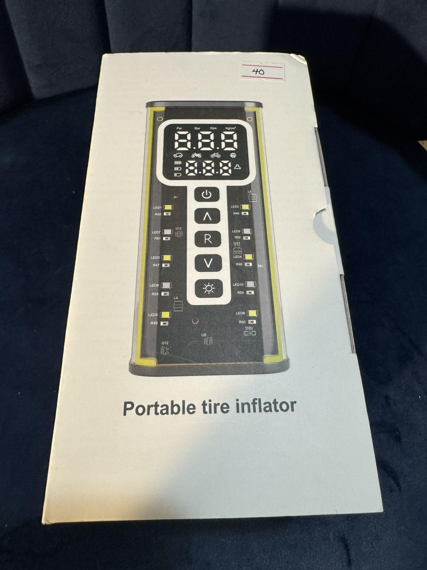 BNEW IN BOX PORTABLE TIRE INFLATOR