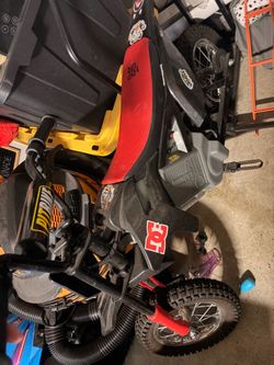 Electric dirtbike needs battery